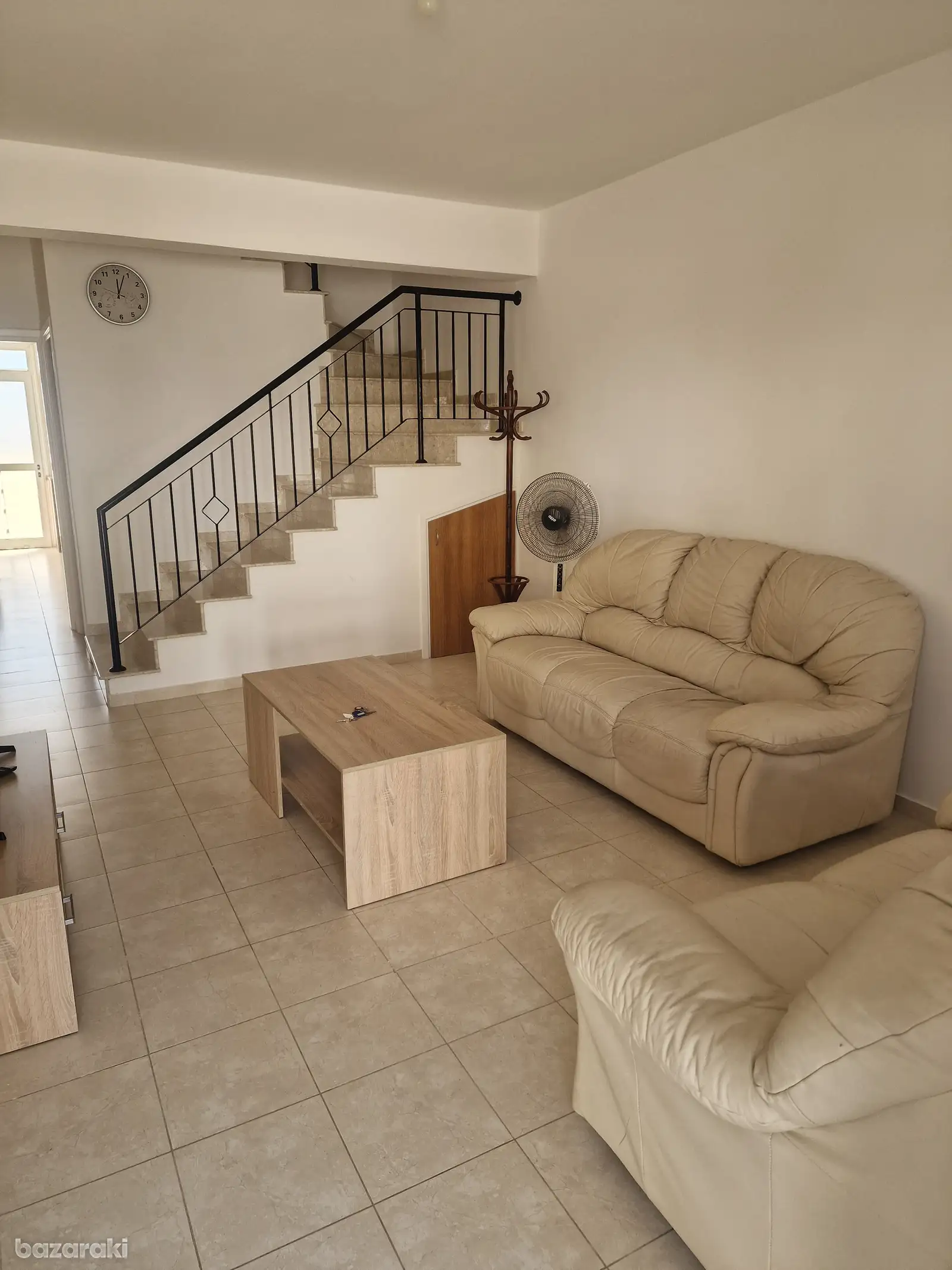 House, 3 bedrooms — 3