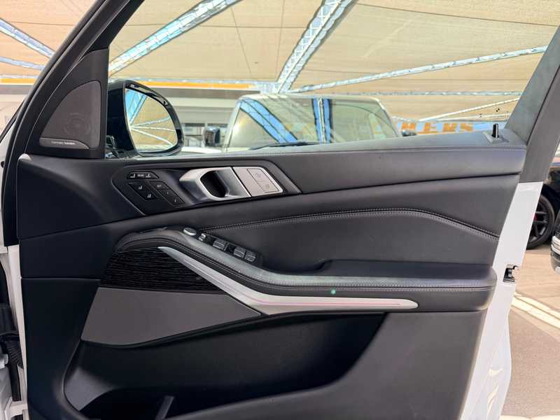 2021 BMW X7 4,4L 2021 Cyprus