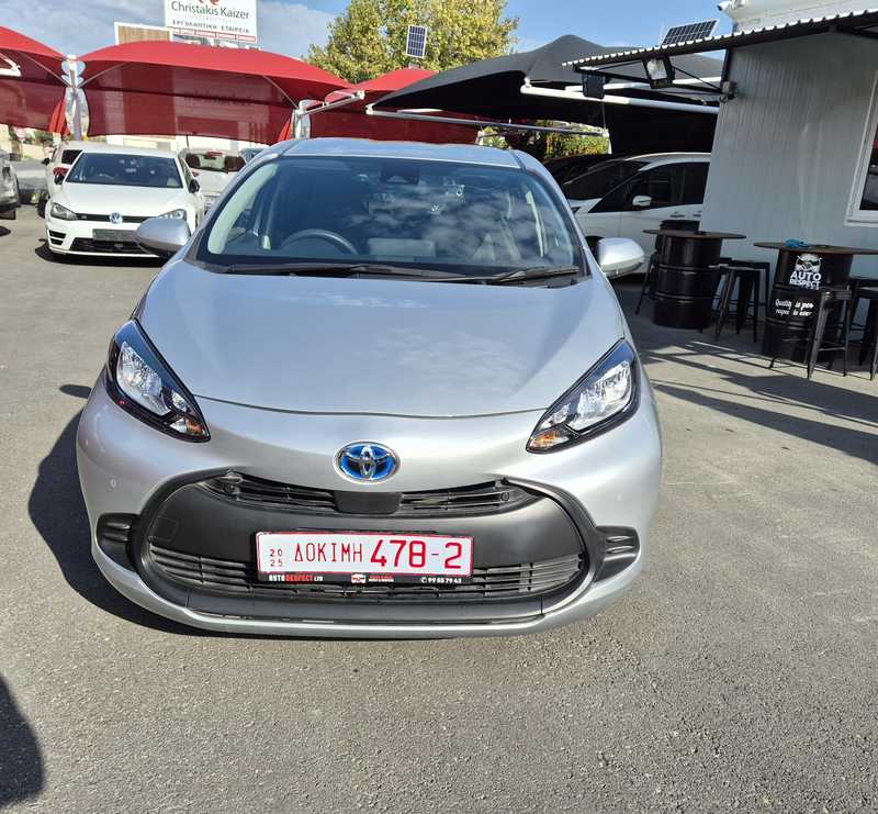 Toyota Aqua 2,0L 2022