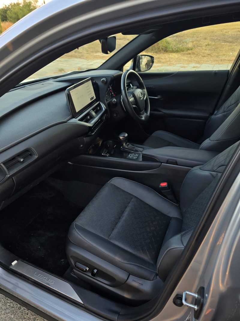 2022 Lexus UX 2,0L 2022 Cyprus