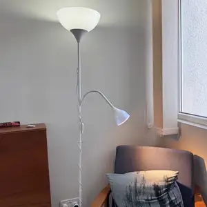 White floor lamp with adjustable reading light 175 cm, Επαρχία Πάφου — Προδρόμι