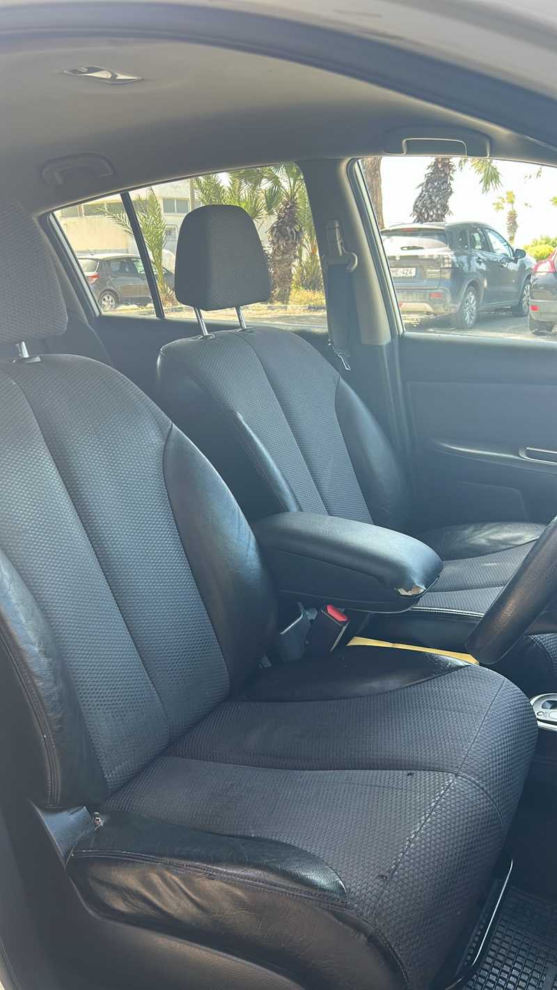 2004 Nissan Tiida 1,5L 2004 Cyprus