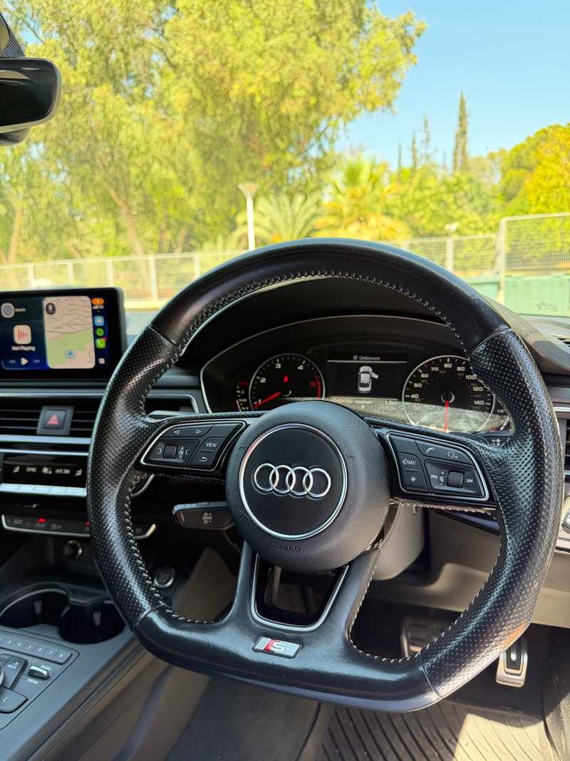 2016 Audi A4 2,0L 2016 Cyprus