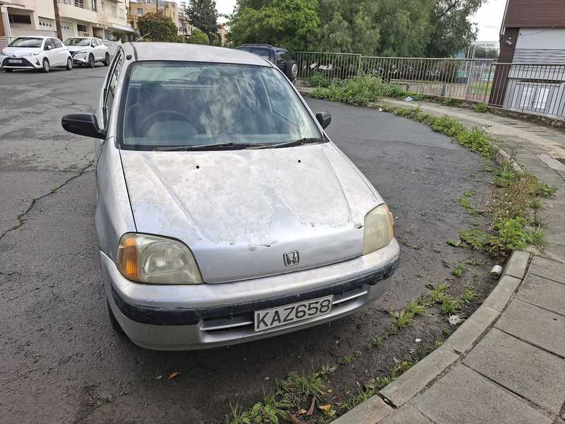 1999 Honda Logo 1,3L 1999 Cyprus