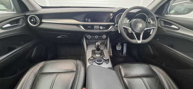 2019 Alfa Romeo Stelvio 2,2L 2019 Cyprus