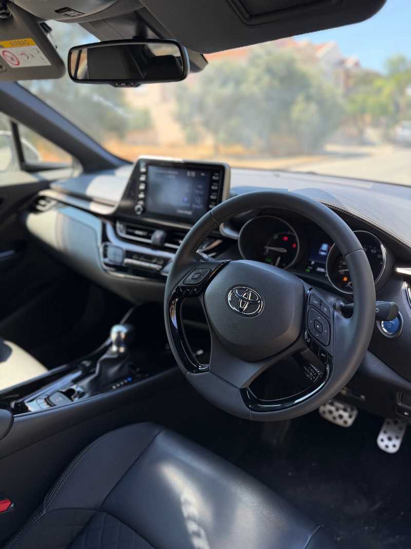 2022 Toyota C-HR 1,8L 2022 Cyprus