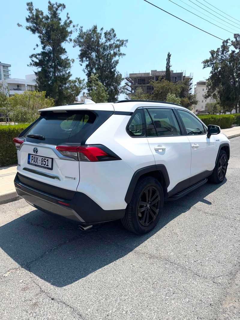 2021 Toyota RAV4 2,5L 2021 Cyprus