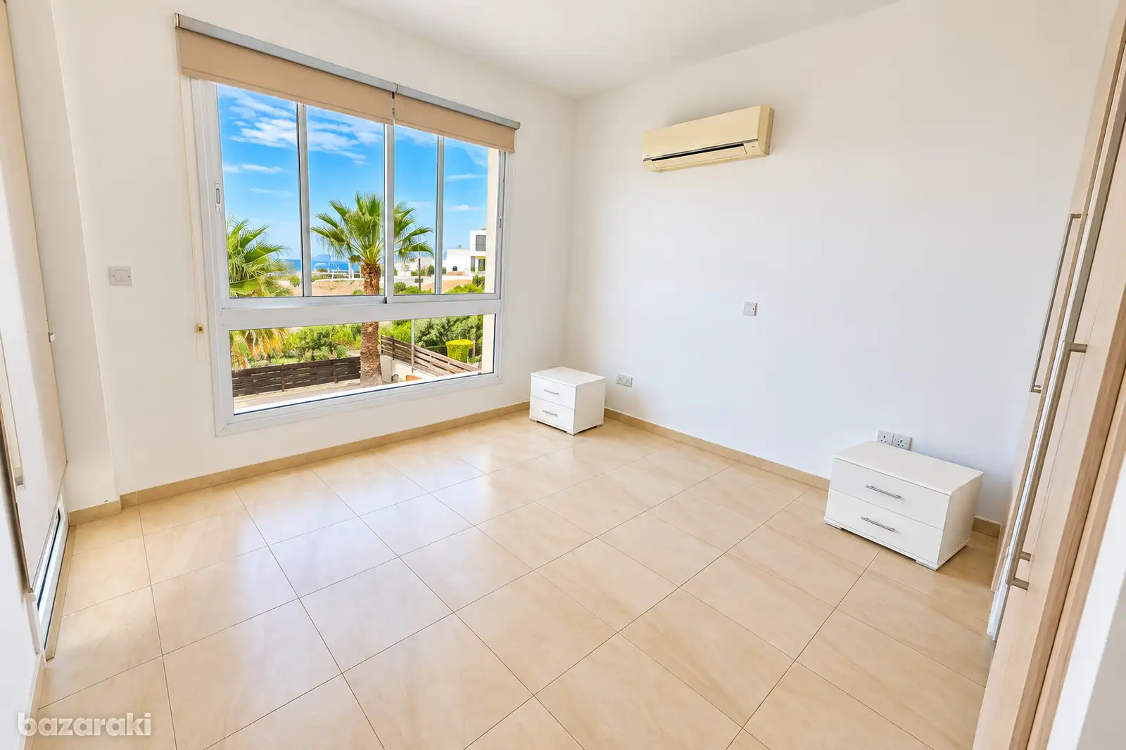 House, 3 bedrooms — 10