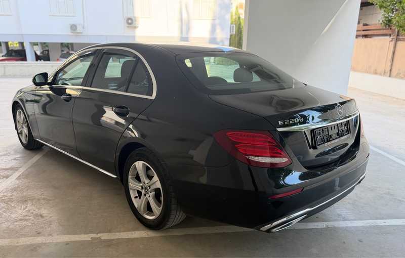2017 Mercedes-Benz E-Class 2,0L 2017 Cyprus