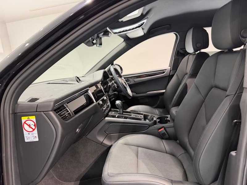 2023 Porsche Macan 2,0L 2023 Cyprus