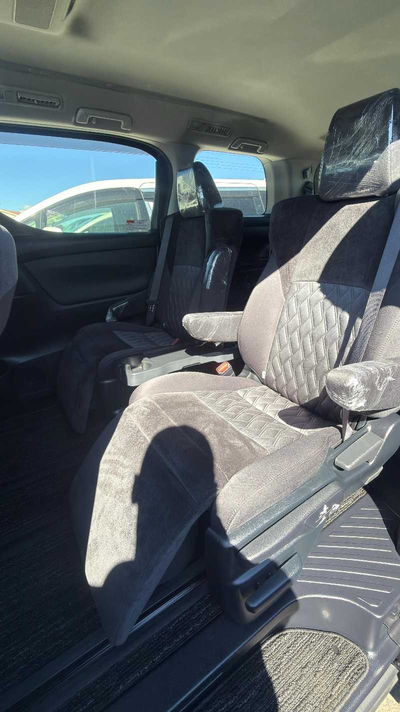 2021 Toyota Alphard 2,5L 2021 Cyprus