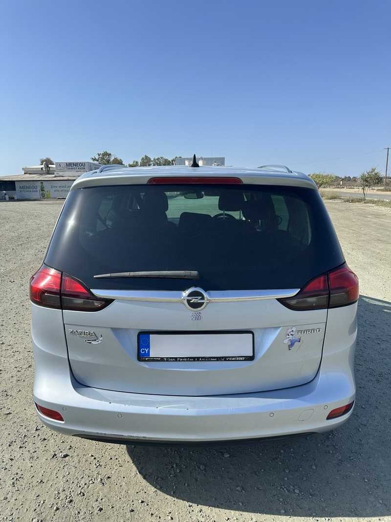 2014 Opel, Vauxhall Zafira 1,4L 2014 Cyprus