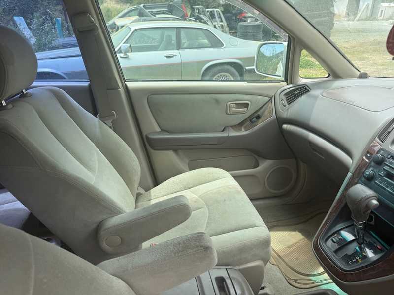 1999 Toyota Harrier 3,0L 1999 Cyprus