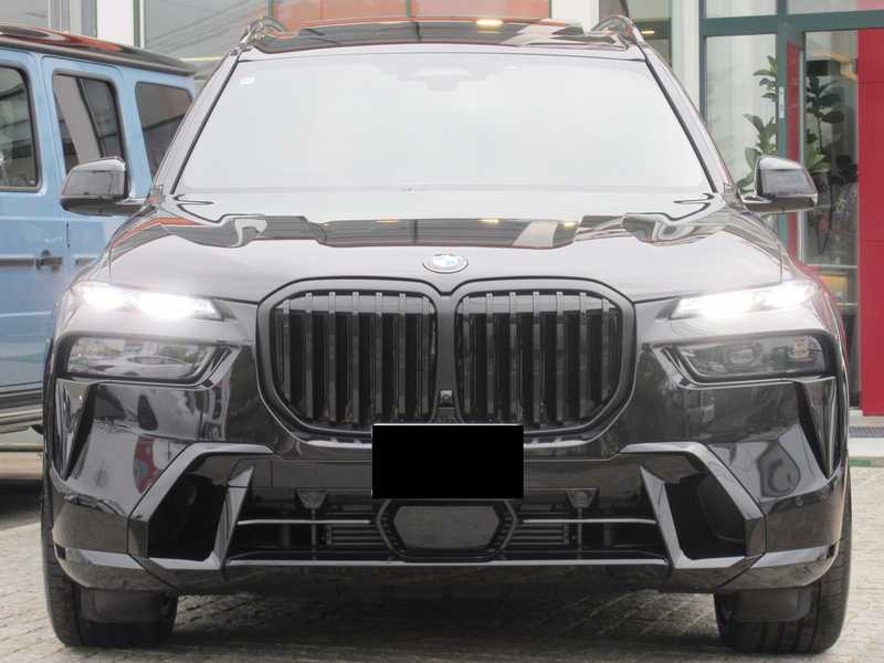 2025 BMW X7 3,0L 2025 Cyprus