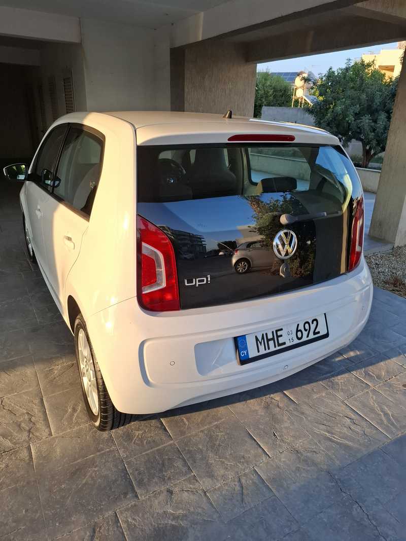 2015 Volkswagen UP 1,0L 2015 Cyprus