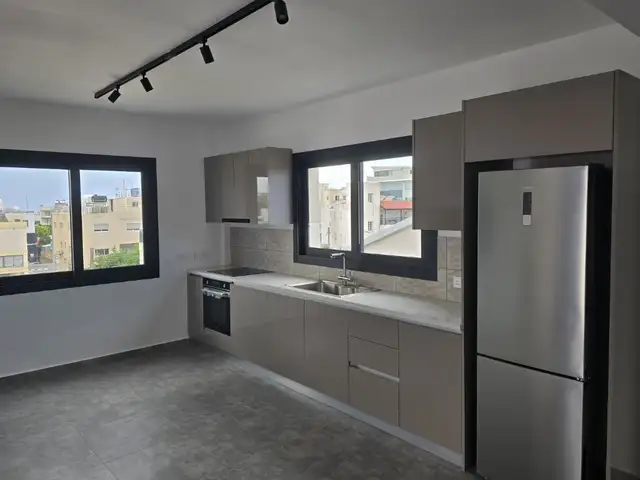 1-bedroom penthouse to rent, Limassol — Kato Polemidia