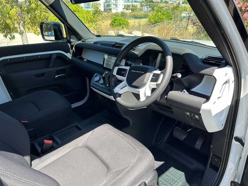 2023 Land Rover Defender 2,0L 2023 Cyprus