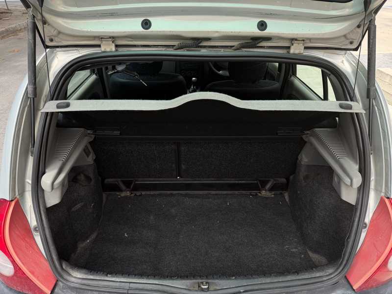 2003 Renault Clio 1,2L 2003 Cyprus