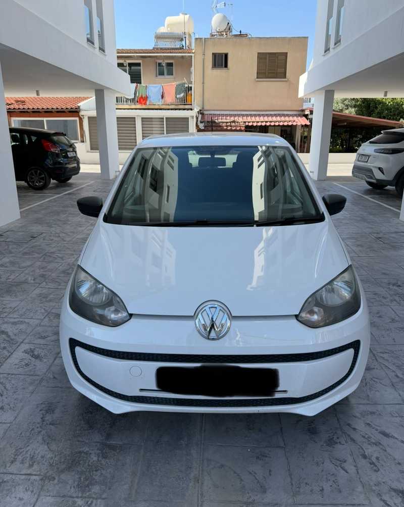 2014 Volkswagen UP 1,0L 2014 Cyprus