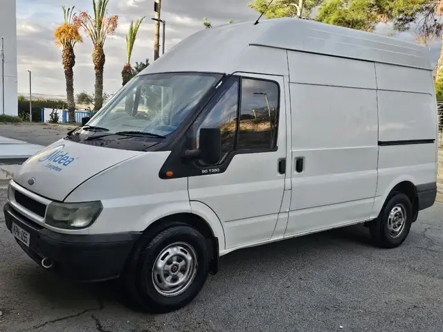 Ford Transit, Επαρχία Λάρνακας — Λιβάδια Λάρνακας