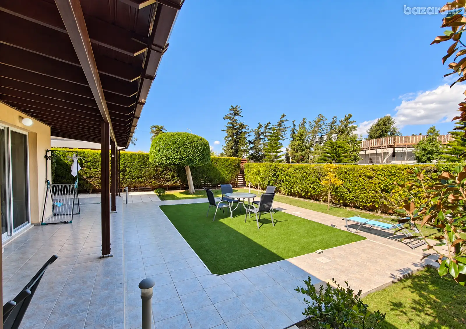 House, 3 bedrooms — 2