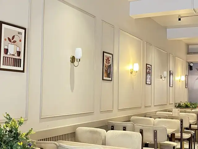 Custom-angle cornice installation and decorative moulding in paphos, Paphos — Paphos - Kato Paphos