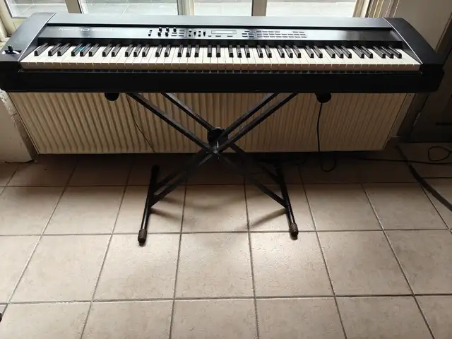 Roland rd-600 professional keyboard, Nicosia — Agios Dometios - Agios Georgios