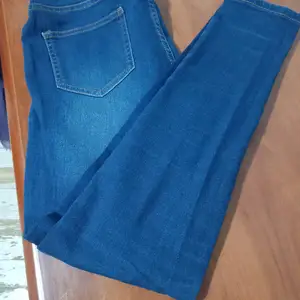 Jeans, Επαρχία Λεμεσού — Λεμεσός - Αγία Ζώνη