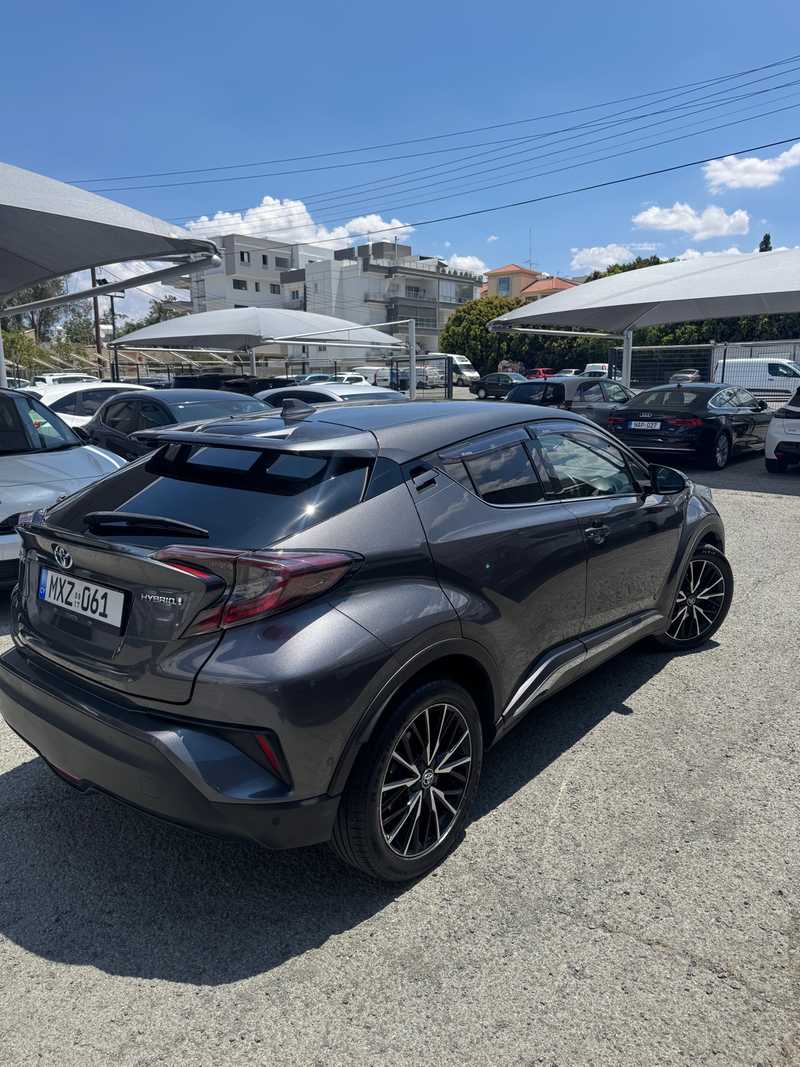 2017 Toyota C-HR 1,8L 2017 Cyprus