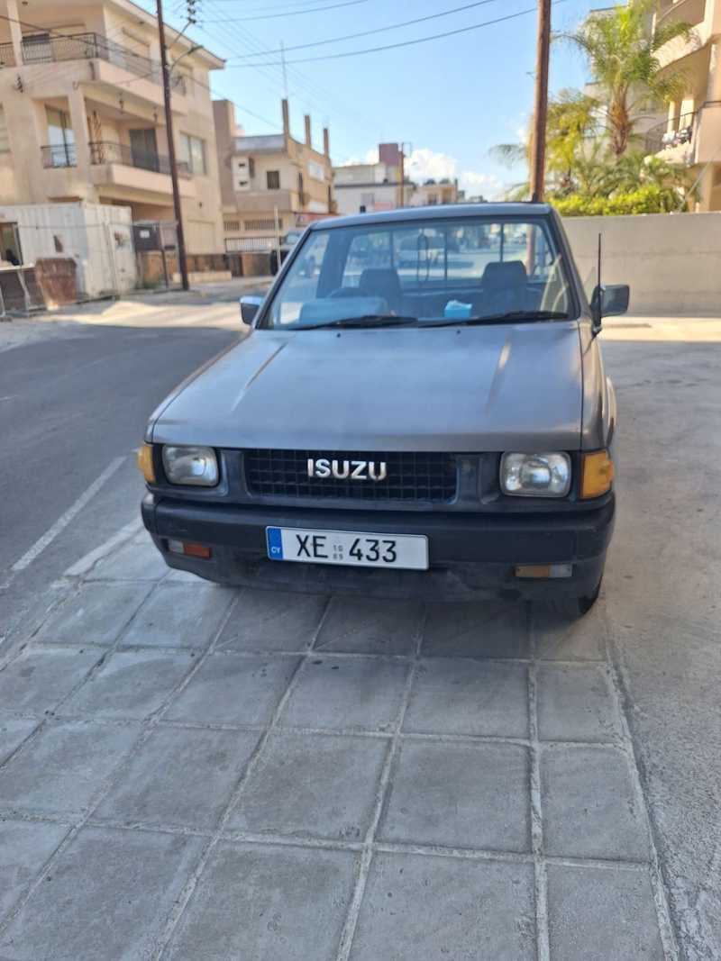 1989 Isuzu Pick-up 2,5L 1989 Cyprus