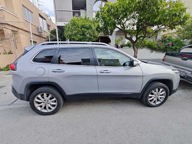 2015 Jeep Cherokee 2,0L 2015 Cyprus