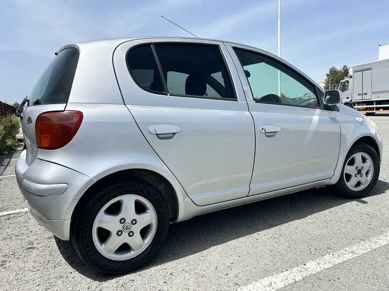 2003 Toyota Vitz 1,0L 2003 Cyprus