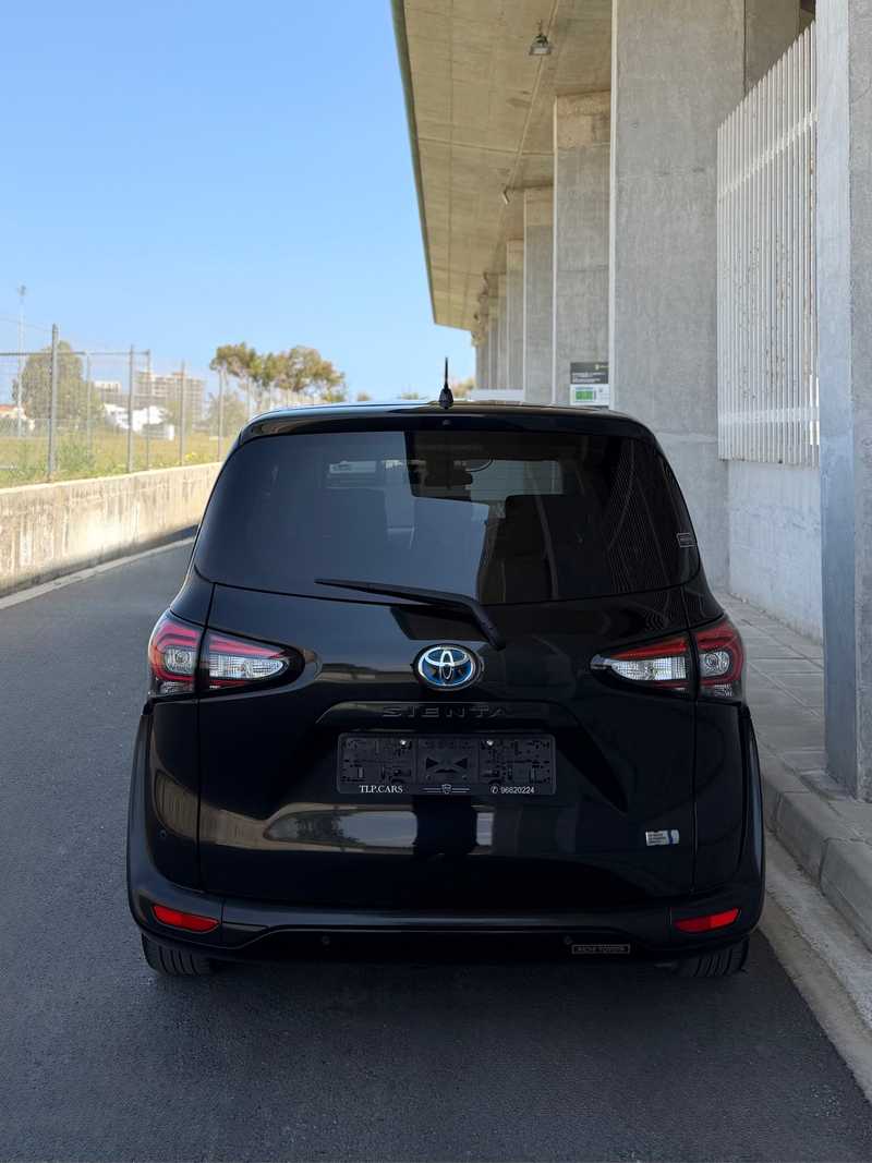 2021 Toyota Sienta 1,5L 2021 Cyprus