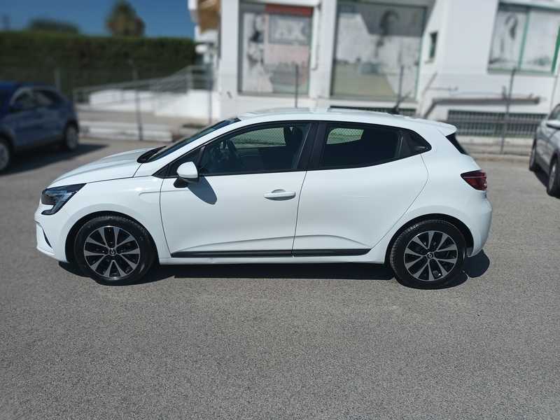 2022 Renault Clio 1,0L 2022 Cyprus