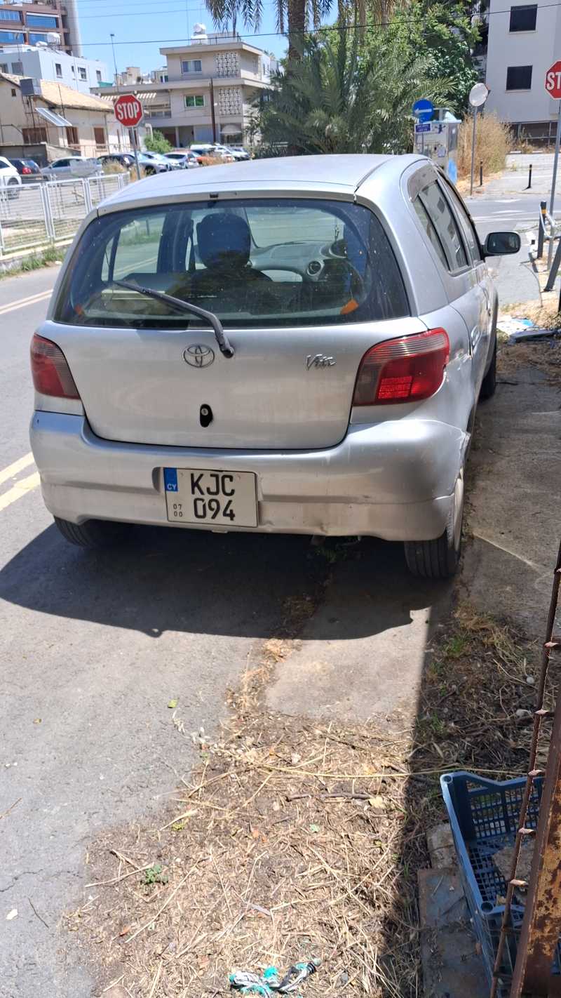 2000 Toyota Vitz 1,0L 2000 Cyprus