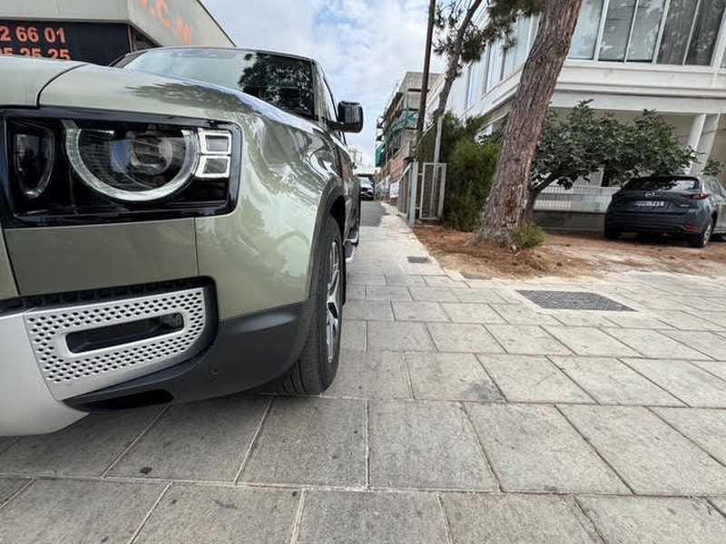 2022 Land Rover Defender 3,0L 2022 Cyprus