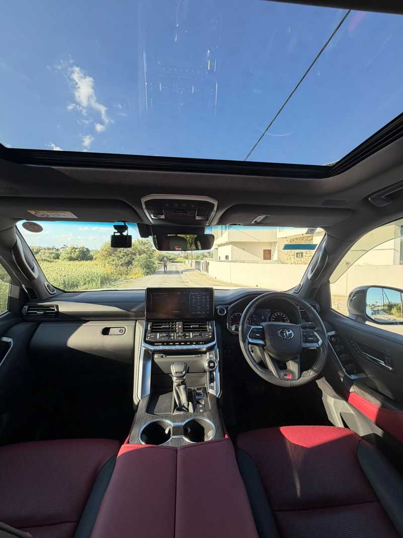 2024 Toyota Land Cruiser 300 3,3L 2024 Cyprus