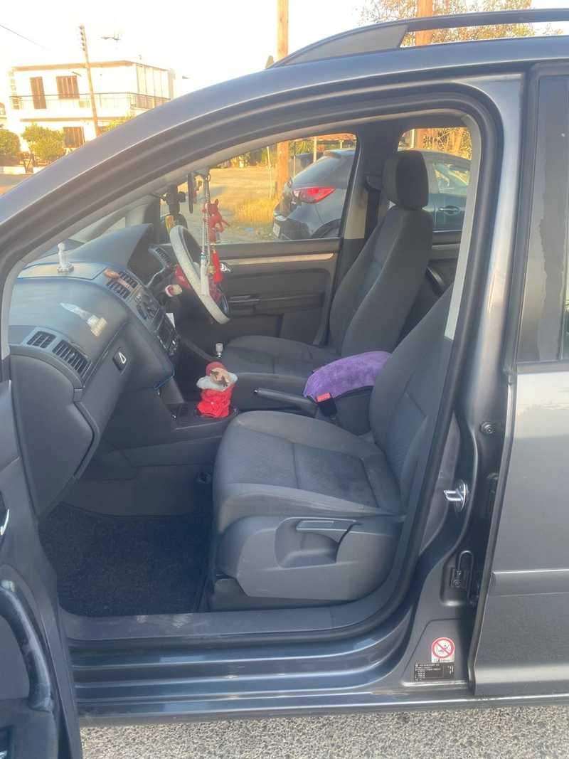 2005 Volkswagen Touran 1,6L 2005 Cyprus