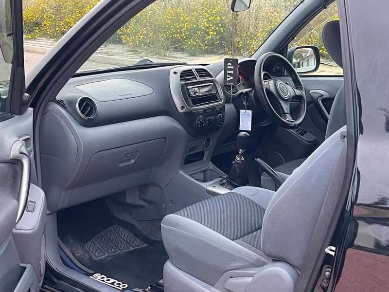 2003 Toyota RAV4 2,0L 2003 Cyprus