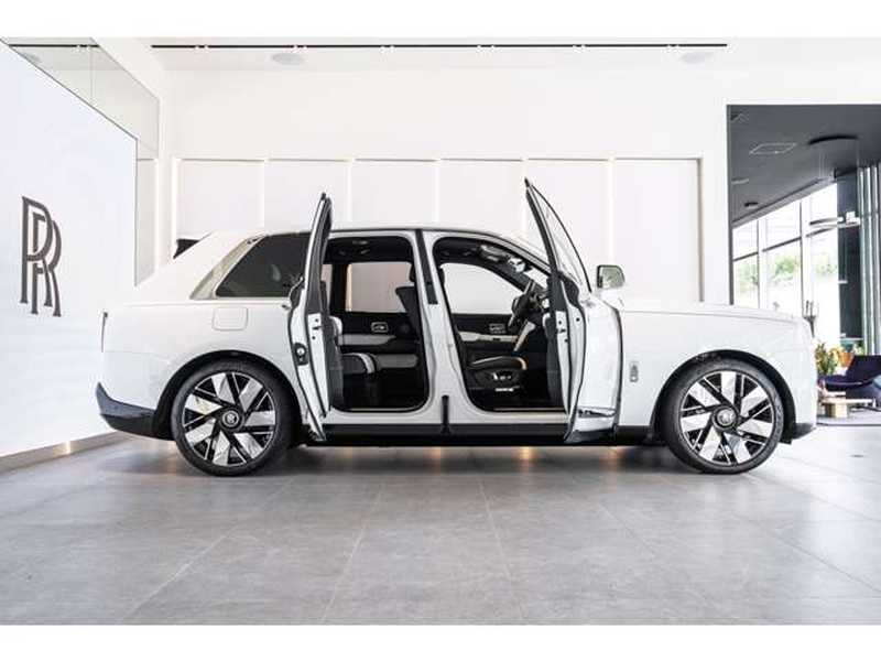 2025 Rolls Royce Cullinan 6,8L 2025 Cyprus