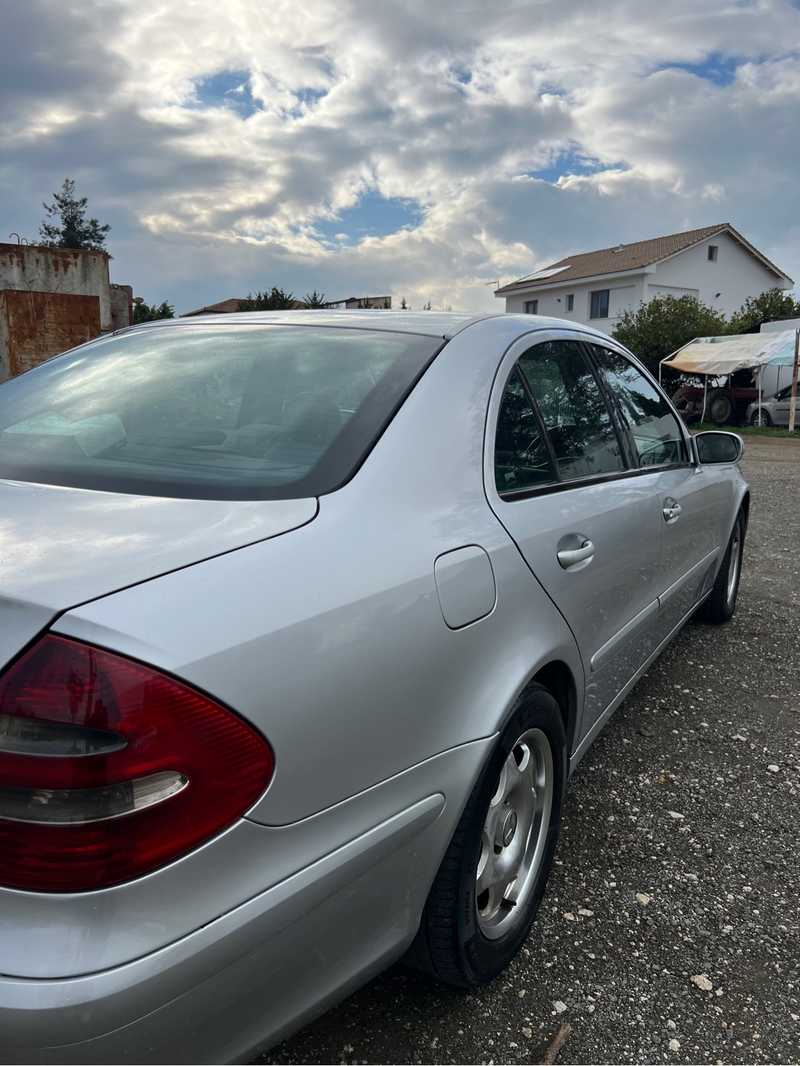 2002 Mercedes-Benz E-Class 2,2L 2002 Cyprus