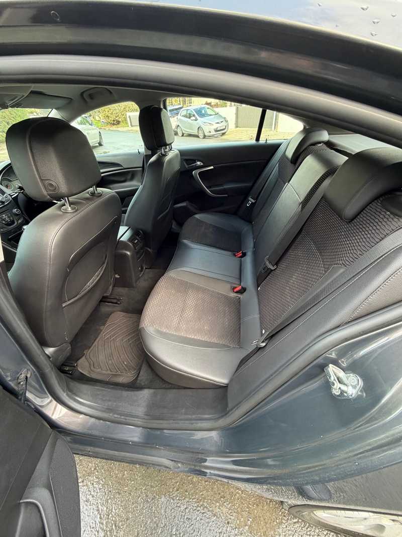 2015 Opel, Vauxhall Insignia 2,2L 2015 Cyprus