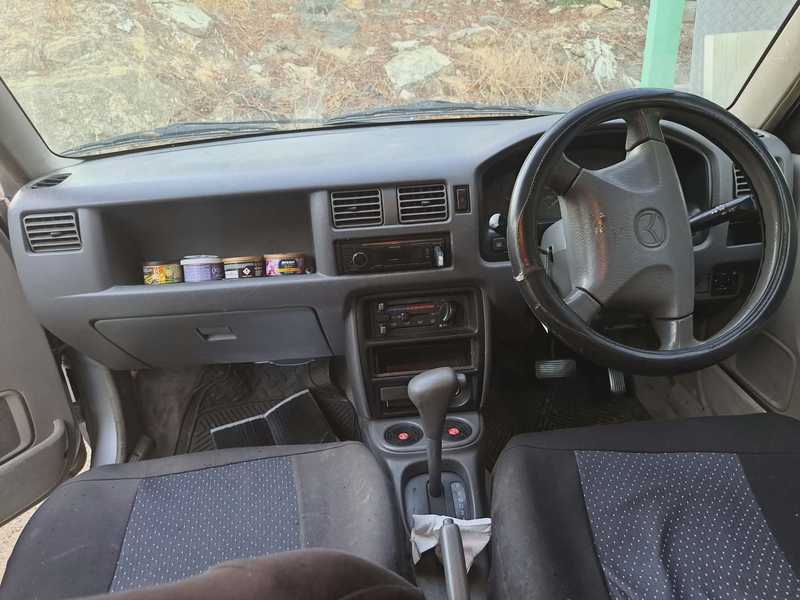 1999 Mazda Demio 4,8L 1999 Cyprus