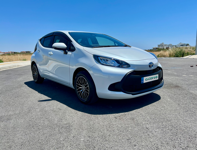 Toyota Aqua 1,5L 2023