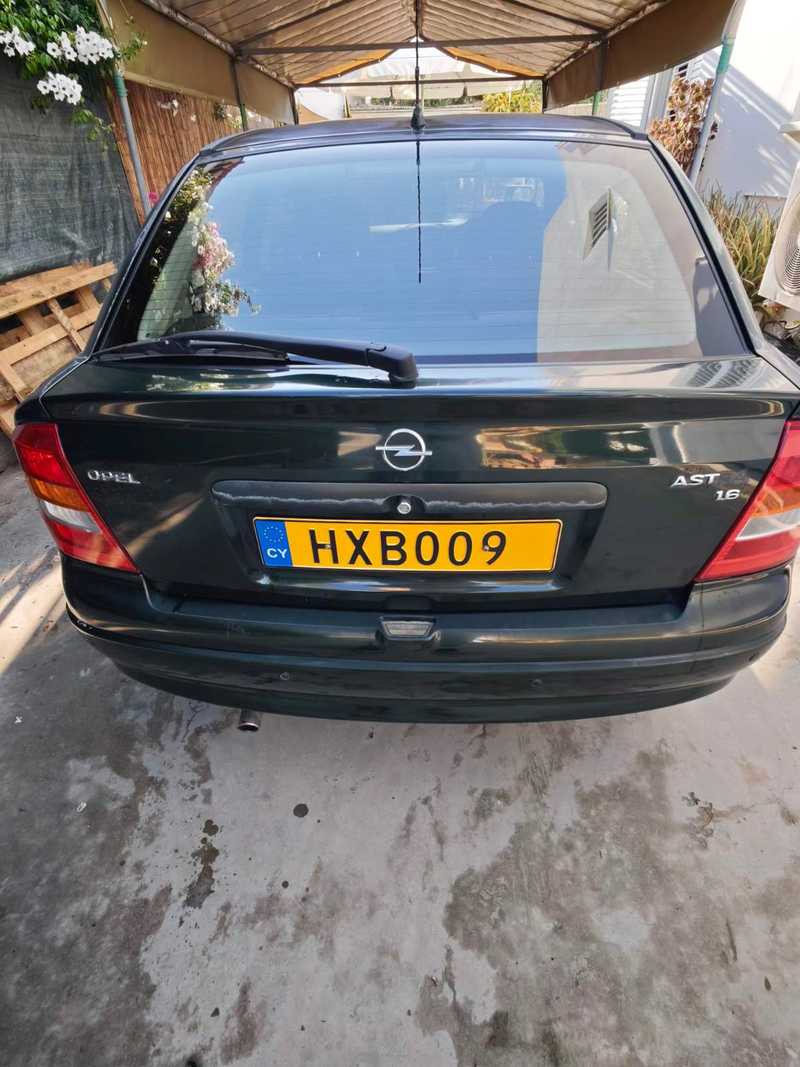 2001 Opel, Vauxhall Astra 1,6L 2001 Cyprus