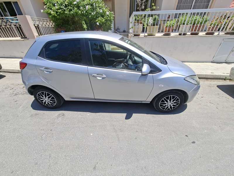 2010 Mazda Demio 5,4L 2010 Cyprus