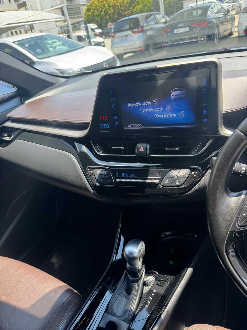 2017 Toyota C-HR 1,8L 2017 Cyprus