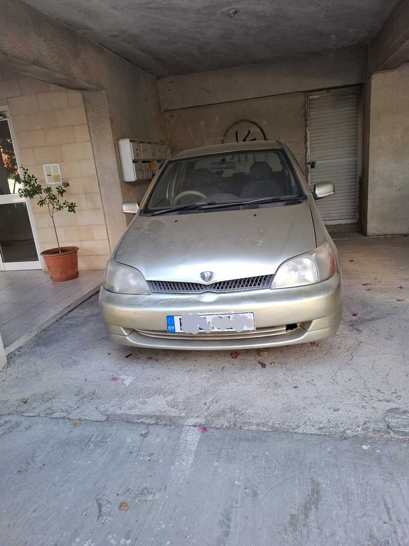 1999 Toyota Platz 1,0L 1999 Cyprus