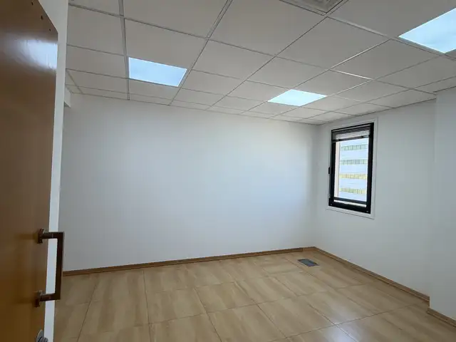 A whole floor office available, Επαρχία Λευκωσίας — Στρόβολος - Ακρόπολη - 3