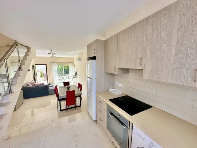  2-bedroom semi-detached to rent, Επαρχία Πάφου — Τάφοι των Βασιλέων